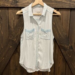 Abercrombie blue and sequence vest medium